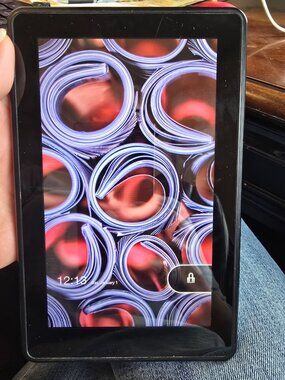 Amazon Kindle E-Reader (Model D01400) - Factory Reset - Like New Condition